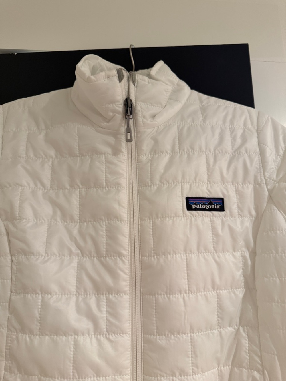 Patagonia White Quilted Insulated Jacket - Picture 2 of 6